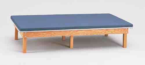 Upholstered Mat Platform 4X7 18  Height